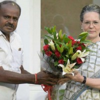 Karnataka CM-designate HD Kumaraswamy meets Sonia, Rahul Gandhi amid row over deputy CM post