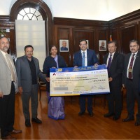 CHAIRMAN OF LIFE INSURANCE CORPORATION OF INDIA HANDS OVER DIVIDEND  CHEQUE OF Rs 2610.74 CRORE  TO MS.NIRMALA SITHARAMAN, HON’BLE UNION MINISTER OF  FINANCE AND CORPORATE AFFAIRS                                                   