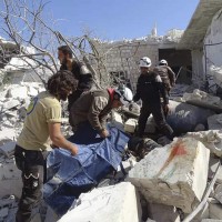 10 civilians killed in air strikes on Syria's Ghouta: Monitor