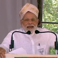 WATCH : Modi accuses Congress of insulting soldiers, using Dalits as a votebank at Kalaburgi rally