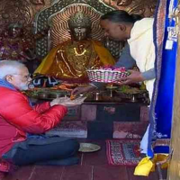 Modi prays in Nepal, Congress objects to it