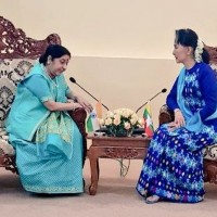  Sushma Swaraj meets Myanmar State Counsellor Suu Kyi