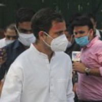 Rahul, Priyanka among 5 Cong leaders allowed to visit Hathras 