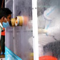 Delhi records highest single-day spike of 6,725 Covid cases