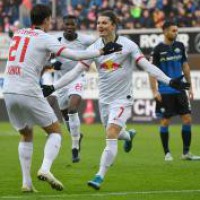 Leipzig, Dortmund share points after thrilling 3-3 draw