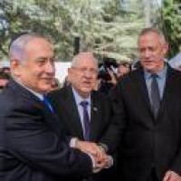Israeli political blocs didn't get enough votes for coalition