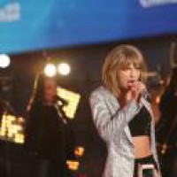 When Taylor Swift cried after listening to Selena Gomez song