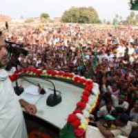 Tight race in Bihar, but Mahagatbandhan has edge over NDA