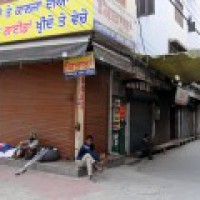 Corona migrants: Punjab asks tehsildars to issue curfew passes