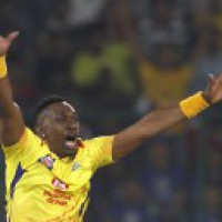 Bravo reverses retirement, announces int'l comeback