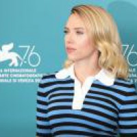 Scarlett Johansson: Pressure to be thin is getting worse