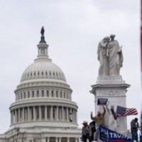 Injured US Capitol police officer dies