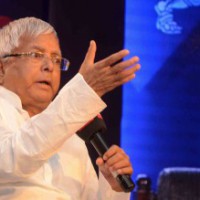 Ranchi DC seeks report on how Lalu got phone in jail