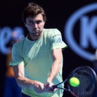 We only talk about Novak's flaws and Federer's strength, says Simon