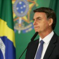 Bolsonaro threatens to withdraw Brazil from WHO