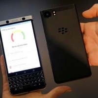 Messaging app controversy: BlackBerry sues Facebook