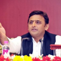 Akhilesh questions 'intention' behind deferring farm laws