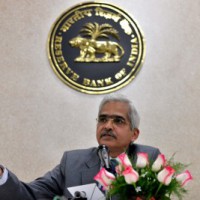 Banks need to invest more in IT, tech: RBI Guv on HDFC Bank outage