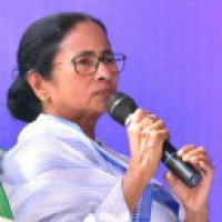 Mamata holds meeting to prepare crowd management blueprint
