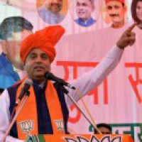 Himachal CM reviews preparations ahead of Shah's visit