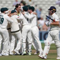 India in sight of victory over Australia in second Test