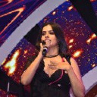 Sona Mohapatra attacks Kanika Kapoor for hiding travel history