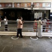 Govt buses start operations, temples reopen for public in Tamil Nadu