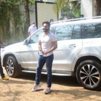 Varun Dhawan arrives at Sangeet venue, few Bolly celebs spotted too