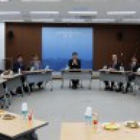 S.Korea revokes operation permits for 2 defector groups