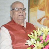Chouhan, other leaders mourn Tandon's death