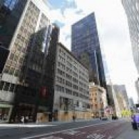 US jobless claims fall slightly to 1.3mn last week