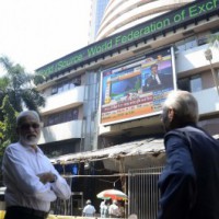 Global cues, renewed buying lift market; banking stocks rise
