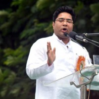 TMC MP takes dig at BJP for 'incorrect rendition' of national anthem