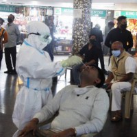 Positivity rate in Delhi plummets to 1%, fatalities below 20