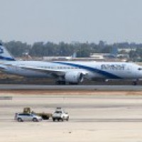 Israeli flag carrier accepts govt rescue plan