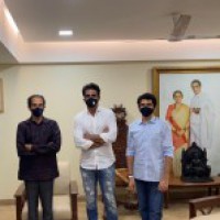 Under fire from Shiv Sena, Sonu Sood meets Thackerays