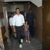 Akshay to resume Indian citizenship; netizens react