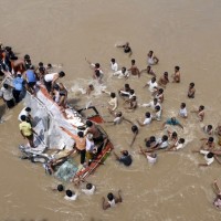 Around 30 Feared Drowned as Boat Capsizes in Godavari River in Andhra Pradesh