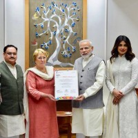 Actress Priyanka Chopra Met PM Shri Narendra Modi...!!