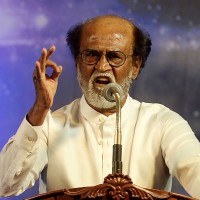 Rajnikant says Tamil Nadu needs a leader and he will fill the vaccum