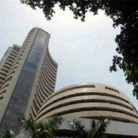 Sensex sheds 144 pts in late sell-off; bank stocks sink
