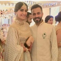 Ranveer Singh and Sharukh's Dance Videos From Sonam Kapoor Reception..!!