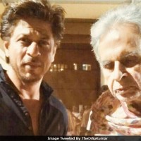 Shah Rukh Khan visits Dilip Kumar