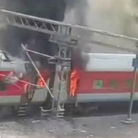Andhra Pradesh AC Superfast Express catches fire 