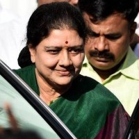 V K Sasikala leaves for Thanjavur to attend husband Natarajan's final rites