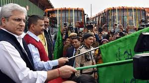 सीएम केजरीवाल ने 100 नई हाईटेक क्लस्टर बसों को दिखाई हरी झंडी सीएम केजरीवाल ने 100 नई हाईटेक क्लस्टर बसों को दिखाई हरी झंडी