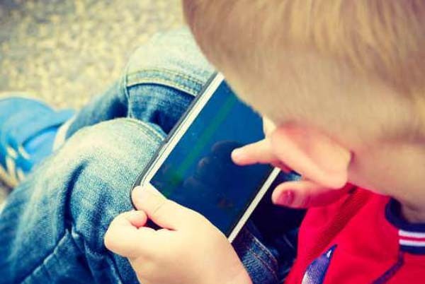 टीवी या स्मार्टफोन के बच्चों पर नहीं होंगे दुष्प्रभाव  -अमेरिका की यूनिवर्सिटी में हुआ शोध