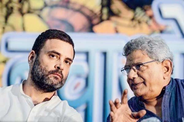 कांग्रेस अध्यक्ष राहुल और माकपा नेता येचुरी की बढ़ी मुसीबत, कोर्ट ने जारी किया समन कांग्रेस अध्यक्ष राहुल और माकपा नेता येचुरी की बढ़ी मुसीबत, कोर्ट ने जारी किया समन