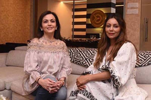 नीता अंबानी के बार लाउंज को गौरी खान ने दिया नया लुक नीता अंबानी के बार लाउंज को गौरी खान ने दिया नया लुक