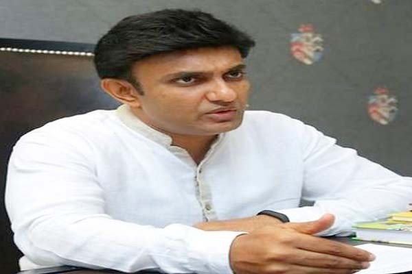 कांग्रेस विधायक ने कांग्रेस-जेडीएस गठबंधन को अपवित्र करार दिया कांग्रेस विधायक ने कांग्रेस-जेडीएस गठबंधन को अपवित्र करार दिया